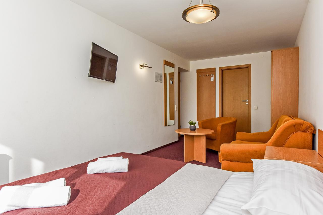 Muza Hotel Паланга Екстер'єр фото